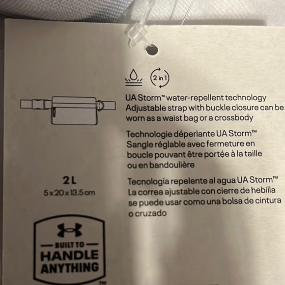 Under Armour Crossbody / Belt Bag Black or Gray - Picture 7 of 13
